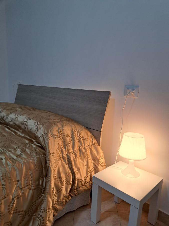 A Casa Di Andrea Francesco Apartment ฟอนดี ภายนอก รูปภาพ