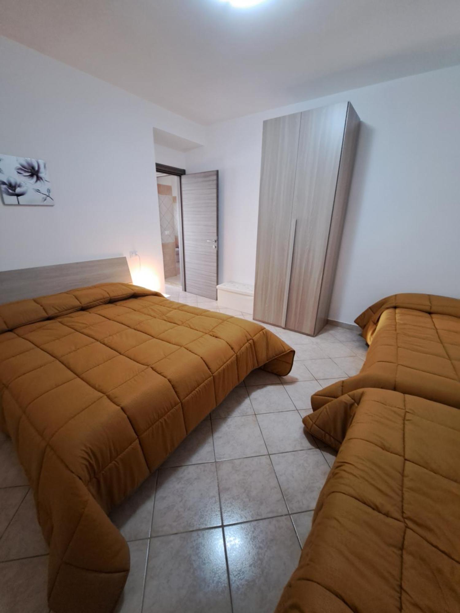 A Casa Di Andrea Francesco Apartment ฟอนดี ภายนอก รูปภาพ
